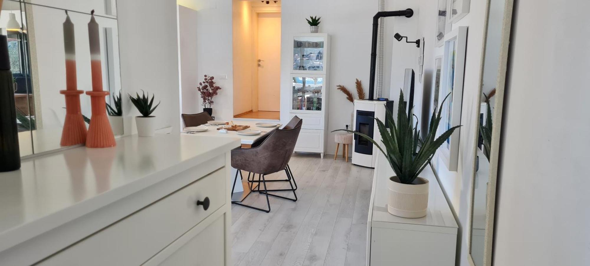 Apartments Holidays Roko Гребастика Экстерьер фото